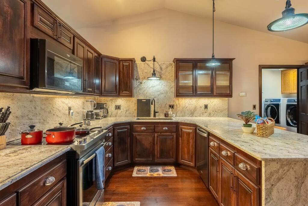 Comfy 4b/2b Near Dunes & Ocean! Pet Friendly! Chalet *