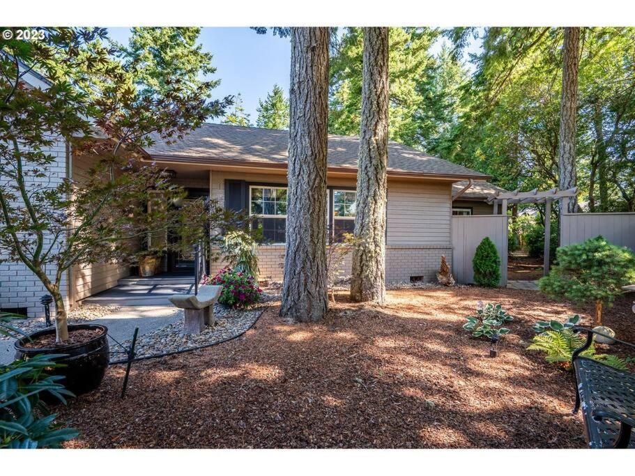 Chalet Comfy 4b/2b Near Dunes & Ocean! Pet Friendly! Florence